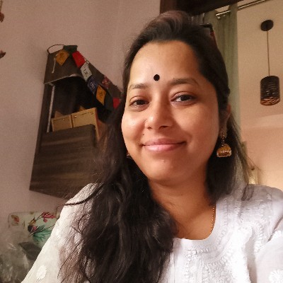 Ipsha Singh "✍️ बेपरवाह"