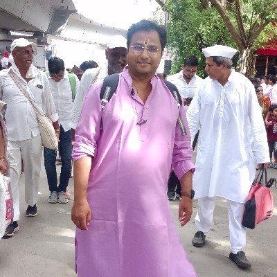 शैलेश देशपांडे "शैलेश"