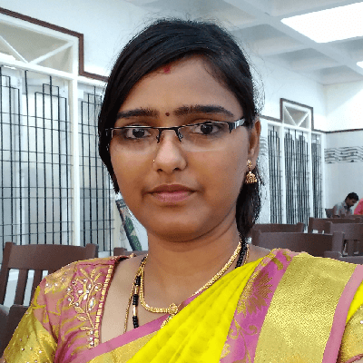வெ.பத்ம ராகவி
