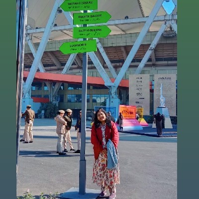 वसुंधरा किणी "MiDo"