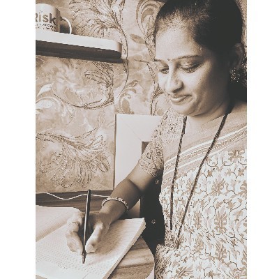 शब्दवेचिका अलका