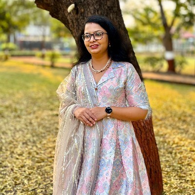 Shruti Maru Tank "સંવેદના"