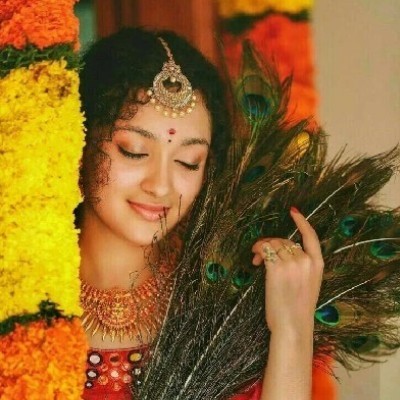 મયુરી દાદલ "મીરા"