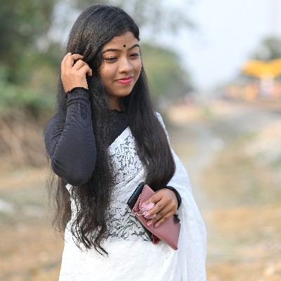 কাকলি মোদক(কাকন) "গল্পওয়ালি🌼"