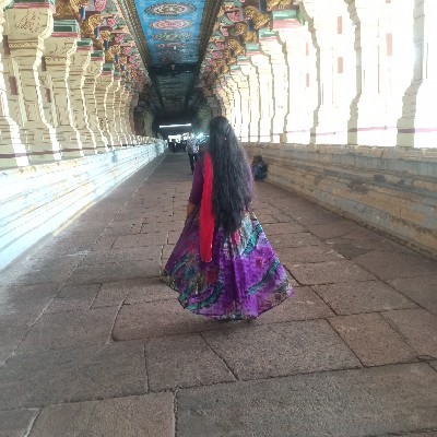 ஷசி எஸ்கே "நிலா"