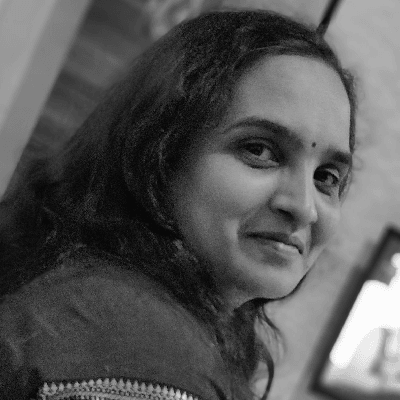 सौ. सुवर्णा नायडू ( पालांडे) "suvarna"