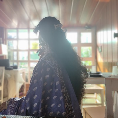 প্রিয়া চন্দ 🤓