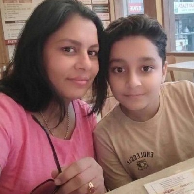 Pooja "Saini"