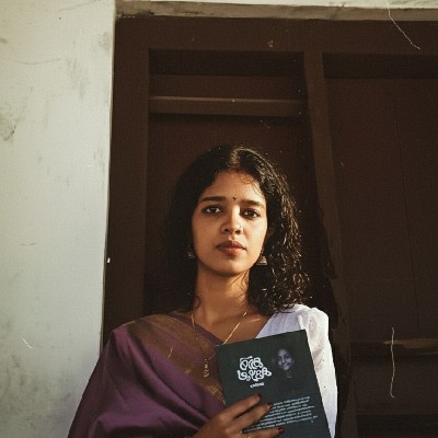 ꪜ𝖊𝖊𝖓𝖆 "ഭാമി🖤"