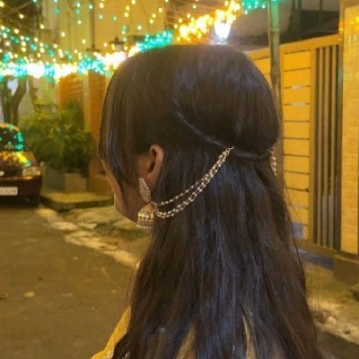 परी सूर्यवंशी "Crazy Whale 🐳"