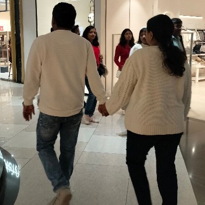 सौ. अमृता येणारे - जाधव