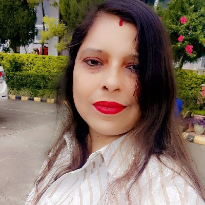 Komal Bhaleshwer "(शिवपुत्री)"