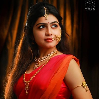 ഗൗരി ഗായത്രി✨🌈