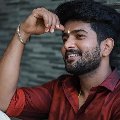 ☆⃝⃕🦋ಸಂಜೀವ್. ಎಸ್ﮩ٨ـﮩــ❤️