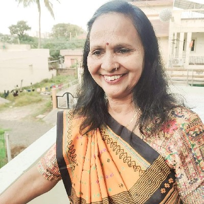 Kokilaben Chauhan "(Kamini)"