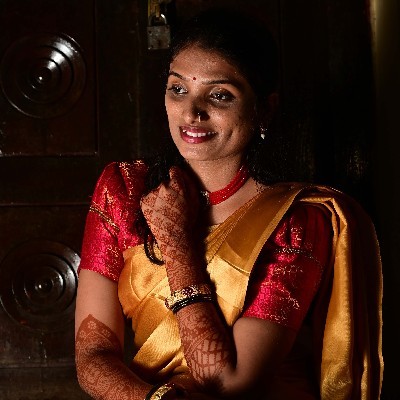 swati shet "ಆದಿಮೂಲ."