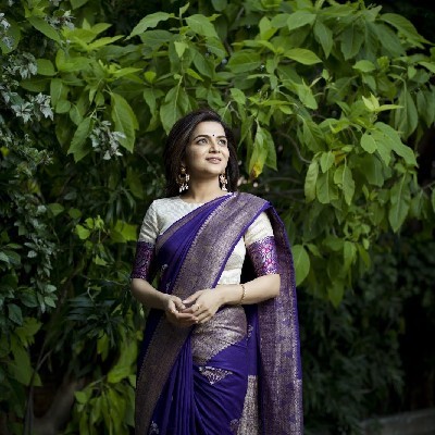 നദി🦋