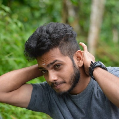 മുകുന്ദൻ ഉണ്ണി "അമ്പാടി"