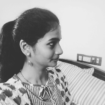 haseeta హసి హసి "నా ఆలోచనే నా ఆయుధం"