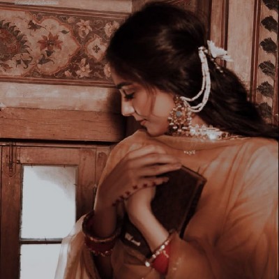 श्रेया!!🤍 "वैदेही 🦋"