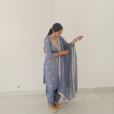 ਲਖਵੀਰ ਕੌਰ ਲੱਕੀ "ਸੀਰਾ"