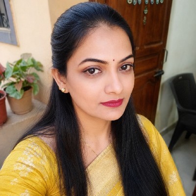 🏅दिग्दर्शक🏅 मोनिका चौगुले