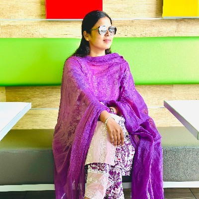 ਮੀਨੂੰ "Muskaan"