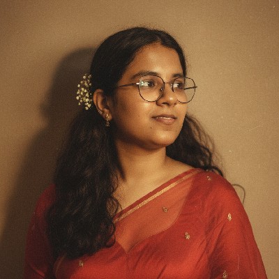 🌺യക്ഷി🌺
