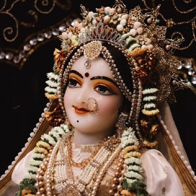 মহুয়া মন্ডল "উদাসী মন"