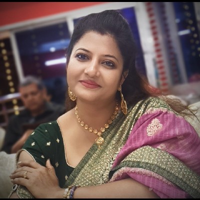 মহুয়া মন্ডল "উদাসী মন"