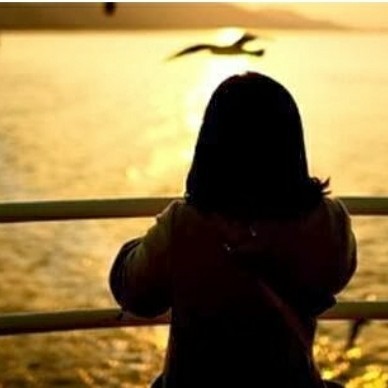 অজানা নারী