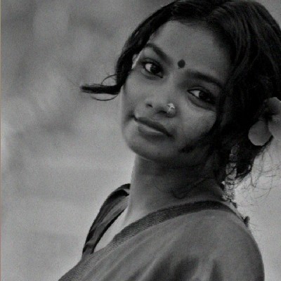 അഖില കൃഷ്ണ "ജനനി കൃഷ്ണ"