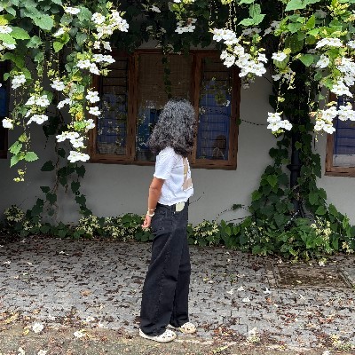 🖤 "💜 🦋 𝓐𝓵𝓿𝓲𝓷𝓪 അല്ലൂസ് 🦋💜"