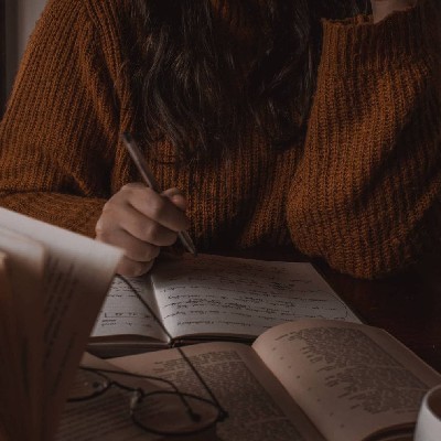 Nisha "Nisha writes"