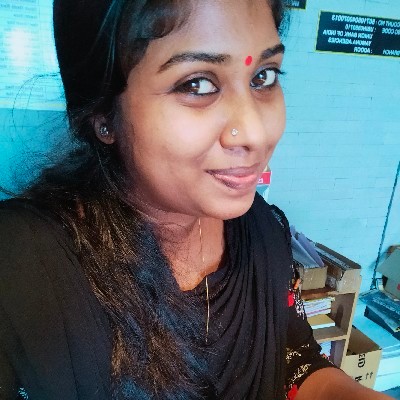 അനഘമോഹൻദാസ് *ശിലയിൽ ✍️ "യാദവി"
