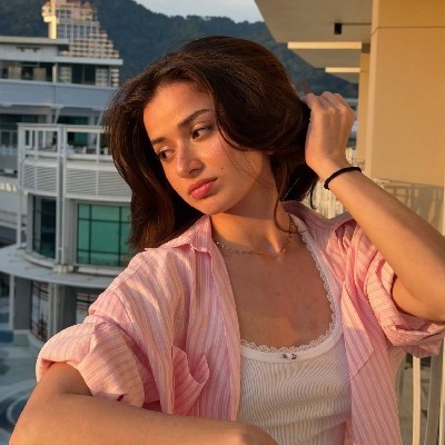 ɴᴇɴᴀ ᴢᴀᴀʀɪꜱʜ._🦋 "zaarish"