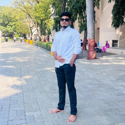 💫 लेखक : JAYESH Zomate "(Vines)"