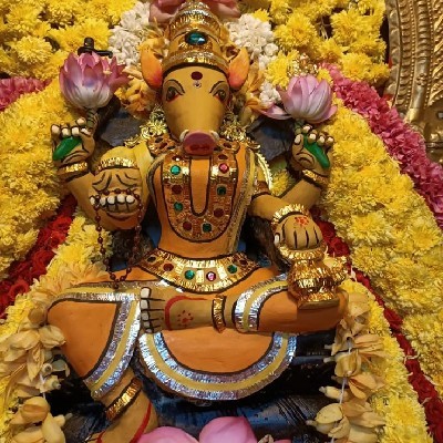 ℍ𝕒𝕣𝕚𝕜𝕒 𝕜𝕒𝕝𝕪𝕒𝕟 𝕊𝕙𝕒𝕣𝕞𝕒 "వారాహీ"