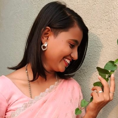 आरती सोळगे "💞आरु💞"