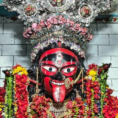 আত্রেয়ী "মুক্ত বিহঙ্গামী"
