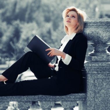 Alisha Khan "Alishey"