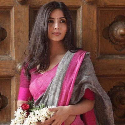 വെണ്ണിലാവ് 🦋🧡 "🌼"