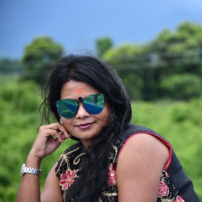 রাখী সরকার "বন্যমেয়ে"
