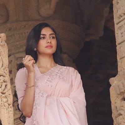 🥀കുഞ്ഞിക്കിളി🕊️🥀