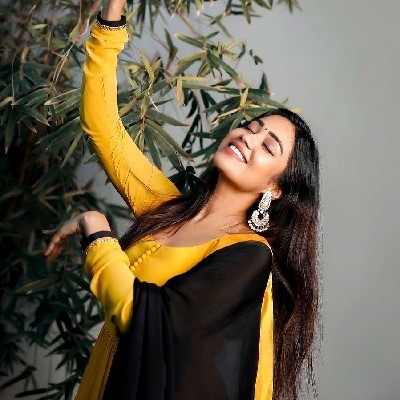 നക്ഷത്ര 💕 തുമ്പി