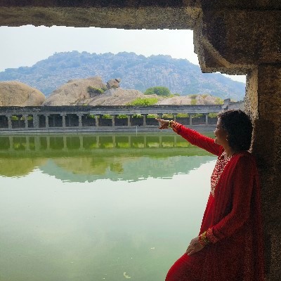 குமுதா பாஸ்கரன் "குக்கூ"