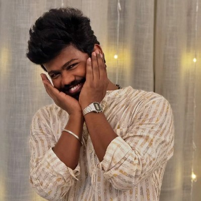 இவள் கற்பனை காதலி😍