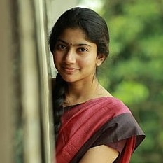 Fidhu Aami "ഖലമോടൊപ്പം ഉലകം ചുറ്റുന്ന സഞ്ചാരി🖊️❤️"