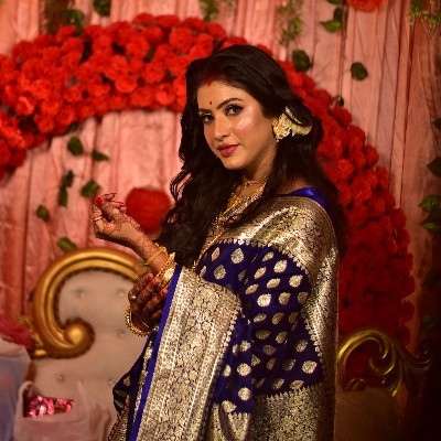ঋত্তিকা ব্যানার্জী 🦋মিঠাই🦋