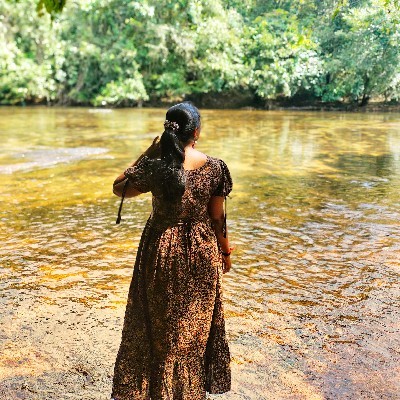 Abhirami Vs "ആമി"